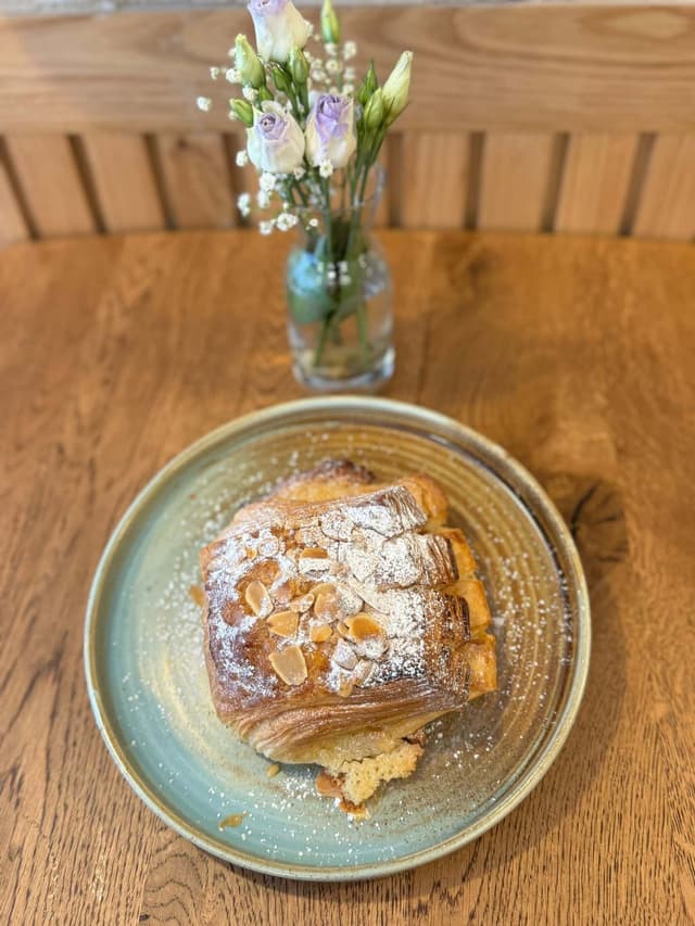 Almond Croissant